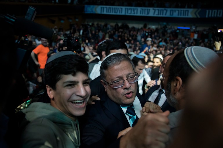 1961120778-1706604021