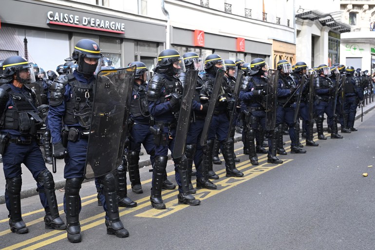 33wb6k6-highres-1695534013 French anti-riot police officers stand guard during a "united march" against police brutality called by NGOs, unions and parties, in Paris on September 23, 2023. - Around 30,000 people are expected in several French cities on September 23, 2023 for demonstrations "against systemic racism, police violence and for public freedoms", called by the far left and various organisations, under heavy police surveillance. (Photo by Bertrand GUAY / AFP)