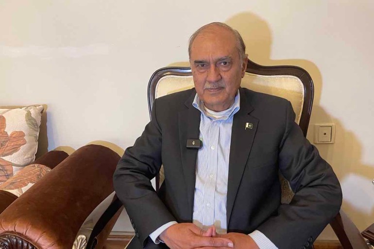 d8a8d8b4d8a8-3-1707936646 زير الدفاع السابق الجنرال المتقاعد نعيم خالد لودهي