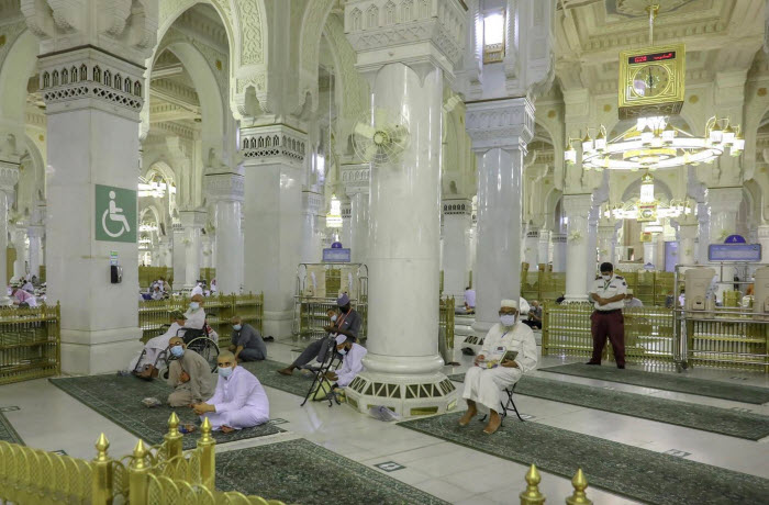 هيئة العناية بشؤون الحرمين  تخصص مصليات خاصة لذوي الإعاقة