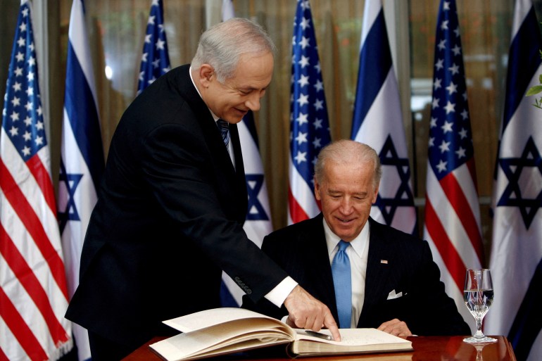 pic46464-1696814567 موقف بايدن من الحرب على غزة أثار غضبا شعبيا ضده قبيل الانتخابات (رويترز)