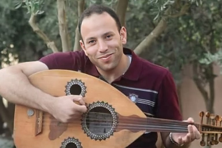 الشهيد عمر ابو شاويش الشهيدة حبيبة عن صحيفة لافانغوارديا الإسبانية