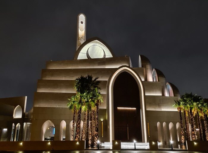 مساجد الكويت تتلألأ بأبهى حلة في شهر «رمضان»