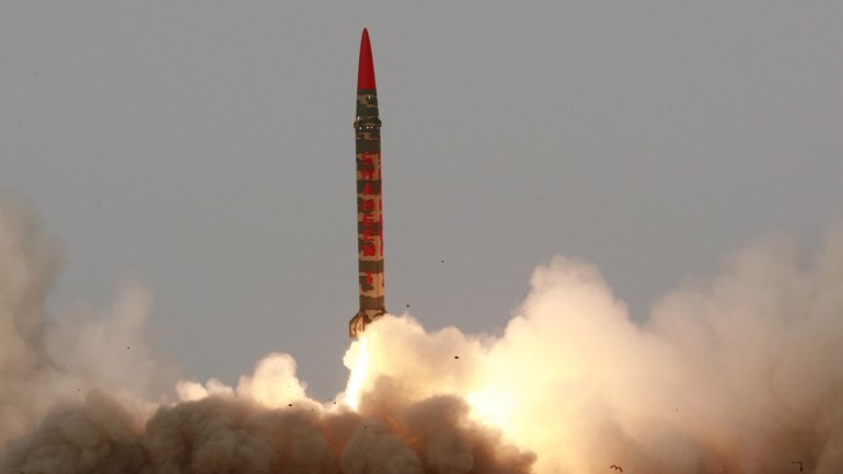 96681799-2a6f-4d09-b4d3-469840506f61 Pakistan's medium-range Shaheen-1 (Haft-IV) ballistic missile takes off during a test flight from undisclosed location in Pakistan January 25, 2008. Pakistan's army chief dismissed on Friday fears that the country's nuclear weapons could fall into the hands of Islamic militants as the military test fired a nuclear-capable missile. REUTERS/Stringer (PAKISTAN)