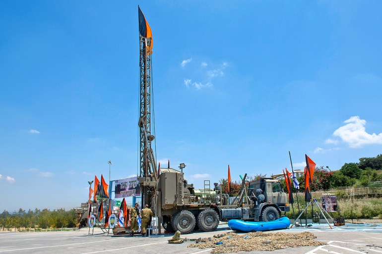 978yw3-1712857237 https://x.com/Doron_Kadosh/status/1778427541784539642 We reported in this evening's diary in @GLZRadio : An unusual malfunction in the Gaza Strip: Division 98, which left Khan Yunis this week, forgot a driller in the field - a large engineering tool used by the IDF to dig in the ground and locate tunnels in the field. It is not clear how the tool was forgotten in Khan Yunis, but after the malfunction became clear - the driller was attacked from the air by an aircraft and destroyed. The 98th Division has started investigating the unusual incident, and is considering taking command measures against those responsible for the malfunction. An IDF spokesman said in response: "This is an incident that does not comply with procedures and orders and is now being investigated, at the end of which lessons will be learned." (Pictured: Driller)