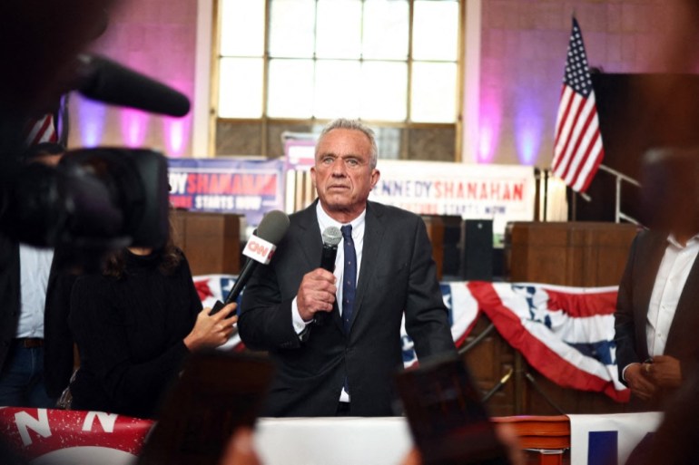 d8afd8a8d98ad8b4d8b3d9842-1712497888 LOS ANGELES, CALIFORNIA - MARCH 30: Independent presidential candidate Robert F. Kennedy Jr. speaks to the media at a Cesar Chavez Day event at Union Station on March 30, 2024 in Los Angeles, California. The 70-year-old candidate is pushing Latino outreach in a long shot Independent bid in the 2024 presidential race. Mario Tama/Getty Images/AFP (Photo by MARIO TAMA / GETTY IMAGES NORTH AMERICA / Getty Images via AFP)