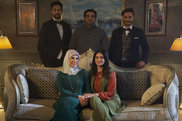 d9a4-copy-1712344712 المسلسل الليبي "بنات العم" المصدر : imdb
