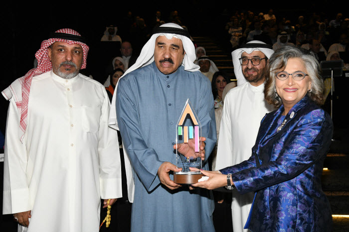 الكويت ودعت حمزة الخياط بعد مسيرة طويلة في خدمة اللغة العربية
