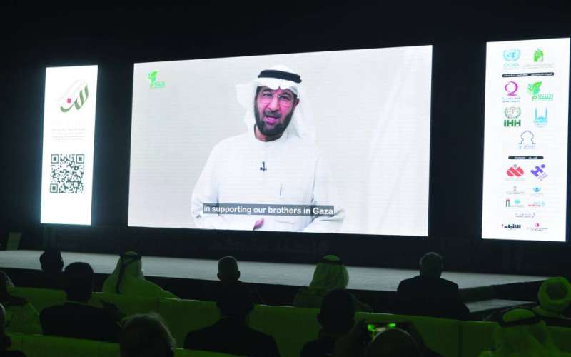 1699161 العون ملقياً كلمته