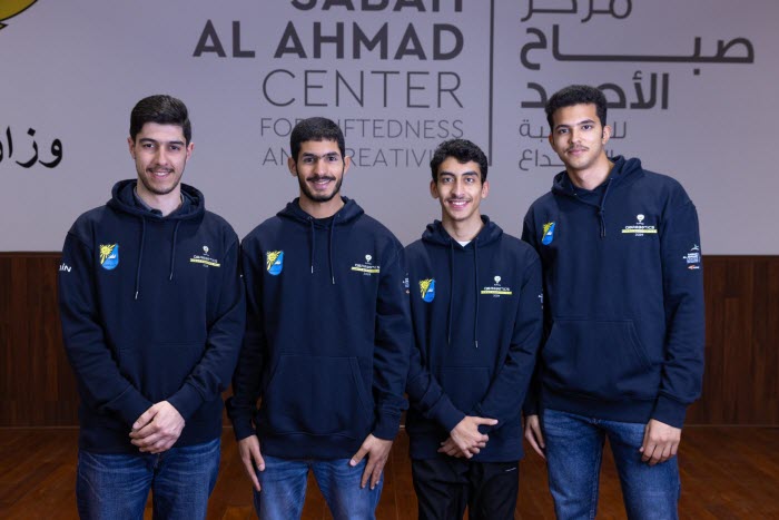 فريق جامعة الكويت يفوز بجائزة أفضل بناء للروبوت في مسابقة «vex» الدولية