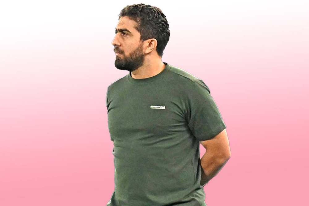 279980 مدرب فريق الفحيحيل لكرة القدم فراس الخطيب