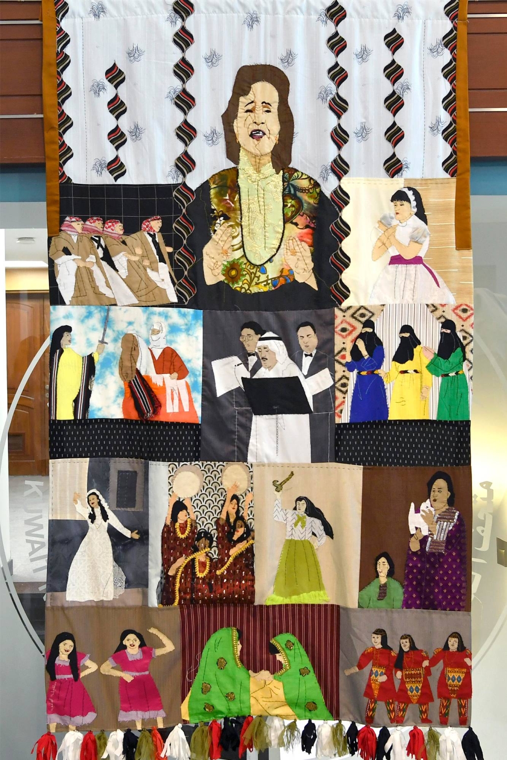 290807 من أعمالها