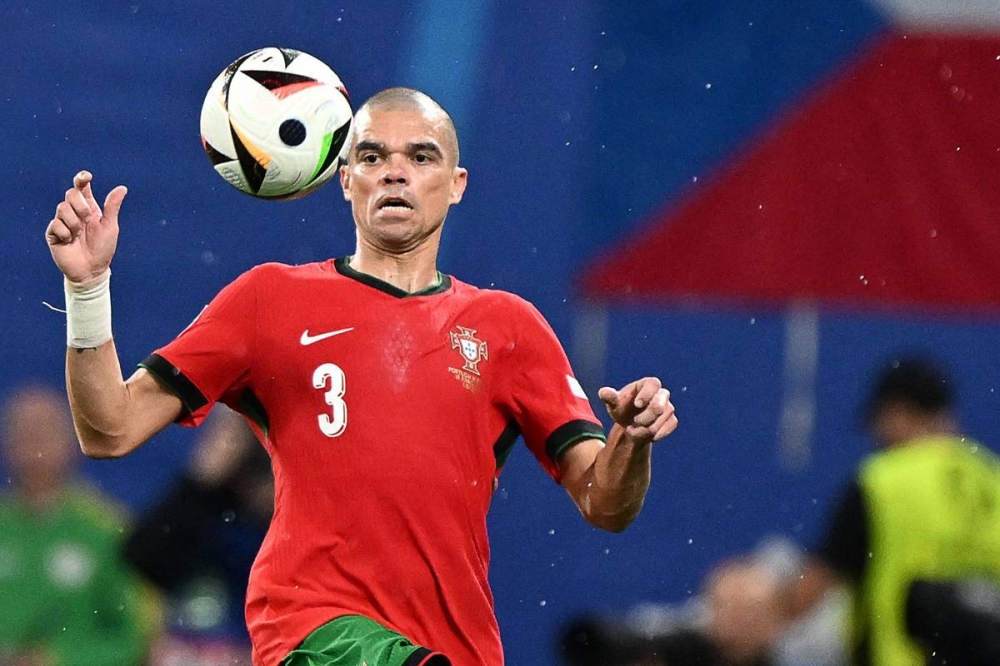 قلب دفاع المنتخب البرتغالي بيبي