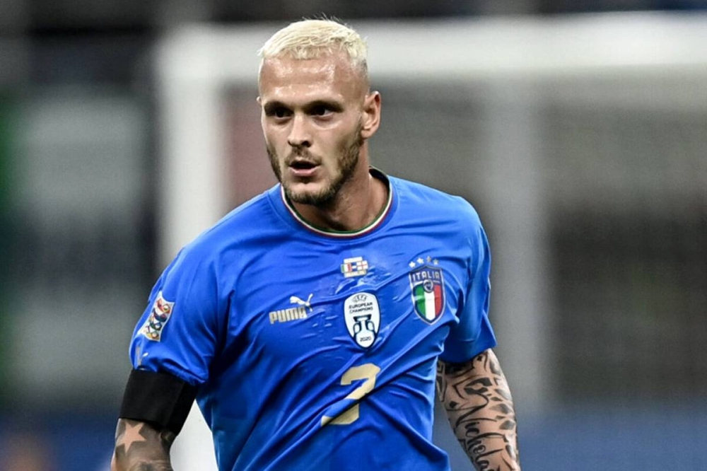 298337 الظهير الأيمن فيديريكو دي ماركو