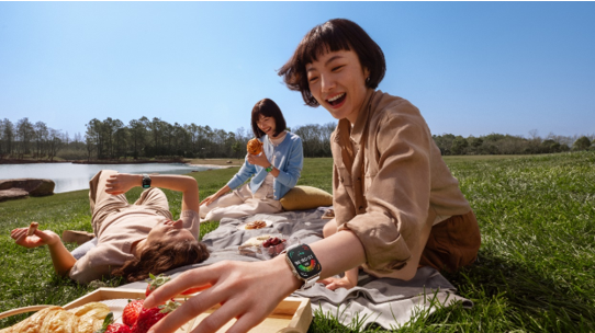 مراجعة ساعة huawei watch fit 3: مطوّرة قلبًا وقالبًا