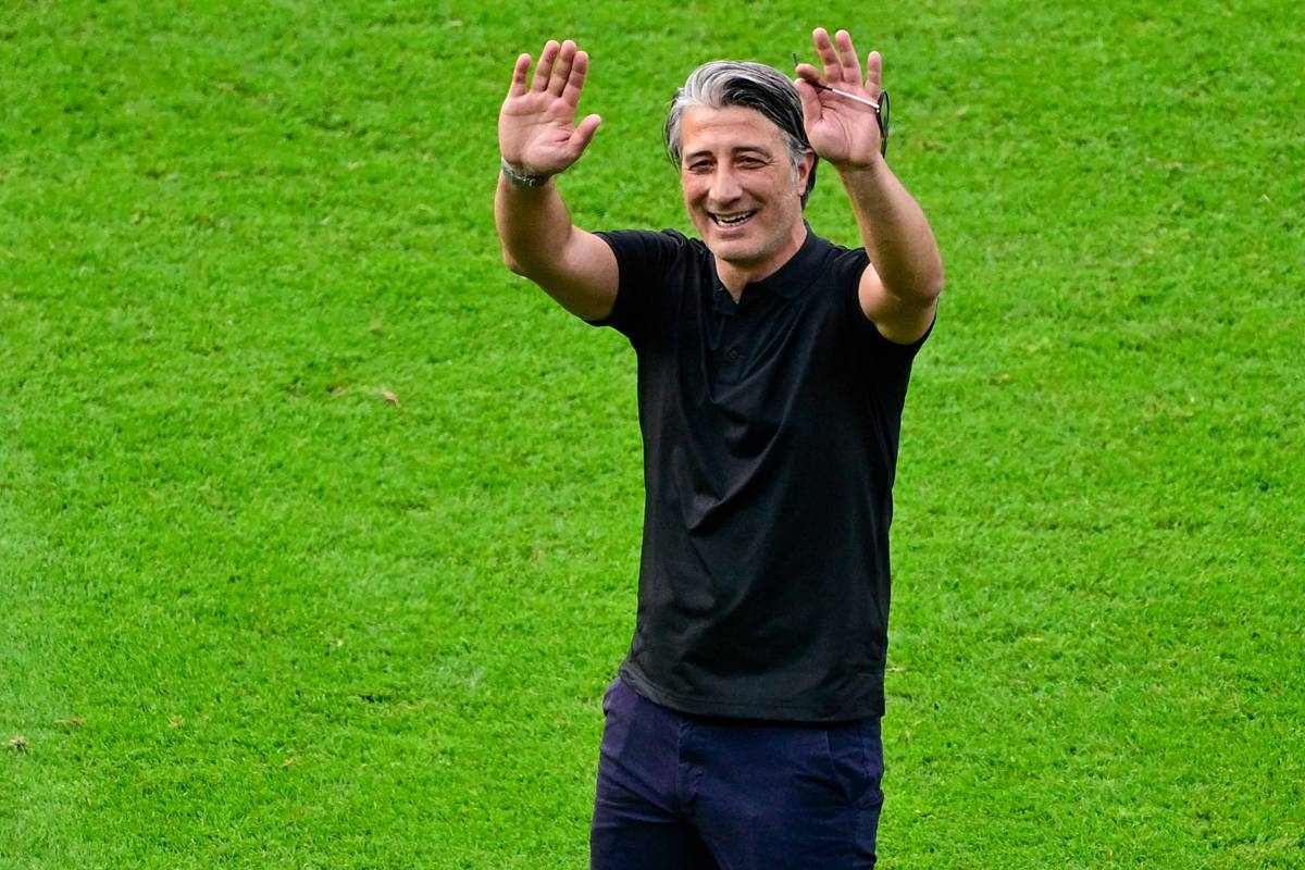 301402 مورات ياكين مدرب منتخب سويسرا