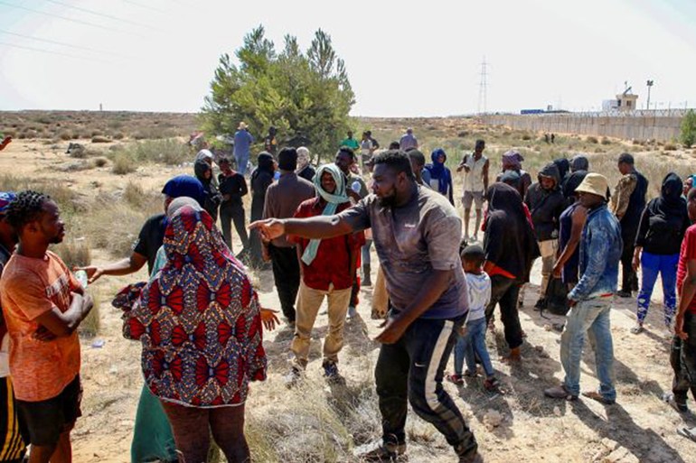 nts-1690320140-1690615519 نساء حوامل وأطفال.. الجزيرة مباشر ترصد أوضاع المهاجرين غير النظاميين على الحدود بين ليبيا وتونس (فيديو)