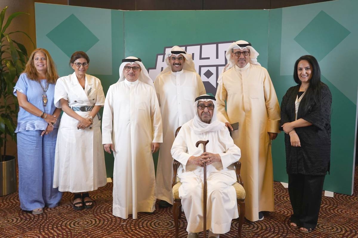 304032 جانب من الحضور من المعهد العالي للفنون المسرحية د. سعداء الدعاس ود. علاء الجابر ود. خليفة الهاجري