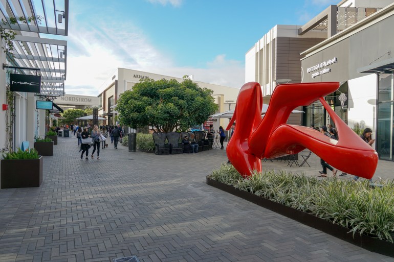 826386632-1719999027 سان دييغو .. متعة التسوق وتناول الطعام