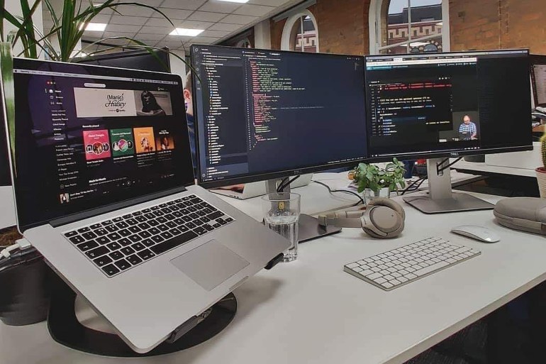 3-copy-8 البرمجة وسيلة من وسائل حلول مشاكل المجتمعات - مواقع التواصل