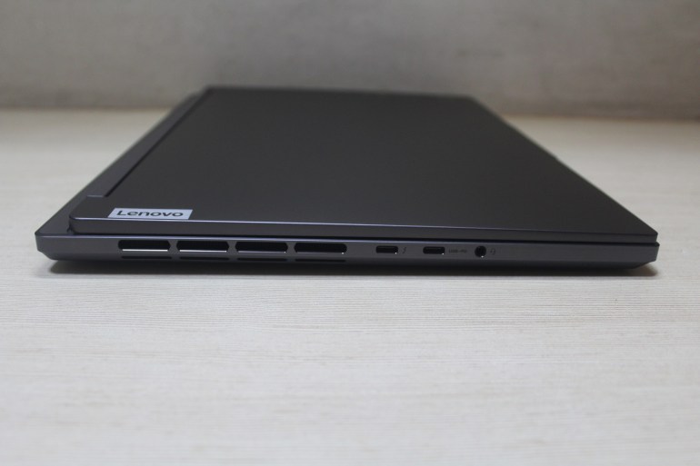 lenovo-1724236665 يعتبر ها الحاسب المحمول خيارًا مميزا للاعبين الذين يبحثون عن توازن جيد بين الأداء والقيمة. (مواقع التواصل الاجتماعي)