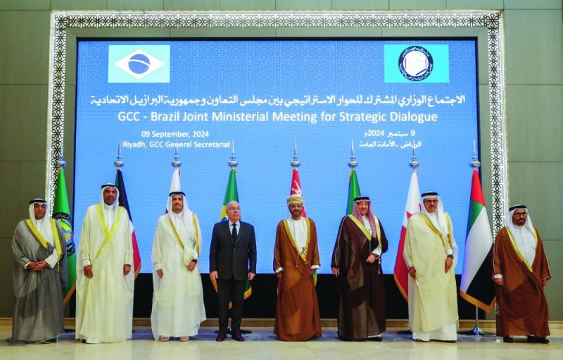 لقطة جماعية لوزراء مجلس التعاون مع نظيرهم البرازيلي