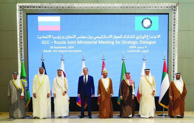 لافروف مع نظرائه الخليجيين