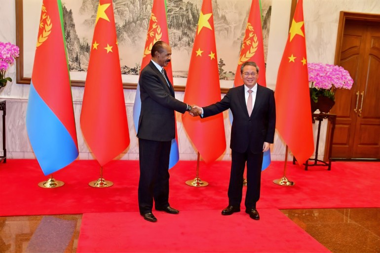 عقد الرئيس الإرتري أسياس أفورقي، اجتماعاً مع رئيس الوزراء الصيني لي تشيانغ في بكين