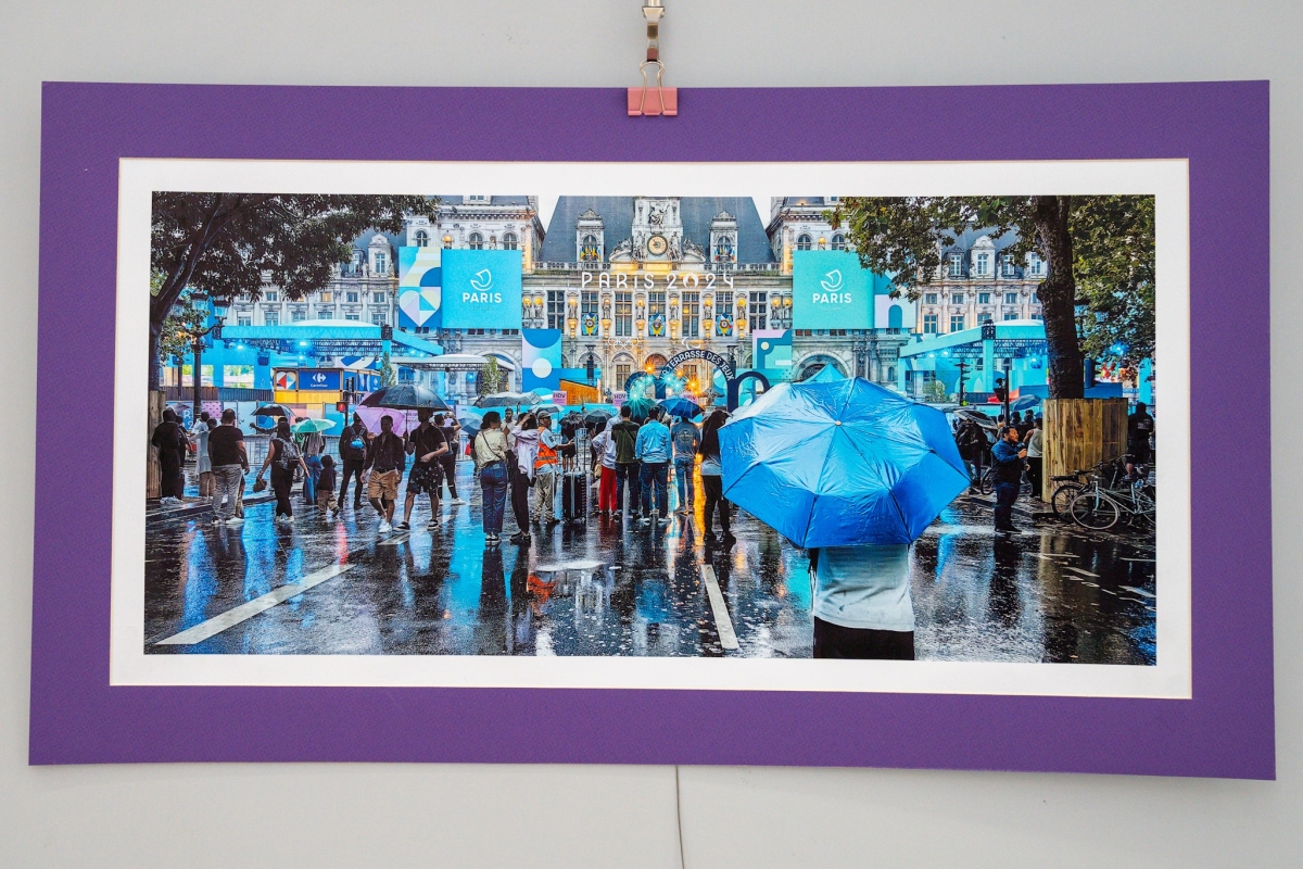 340505 أجواء افتتاح حفل الأولمبياد بشوارع باريس الماطرة