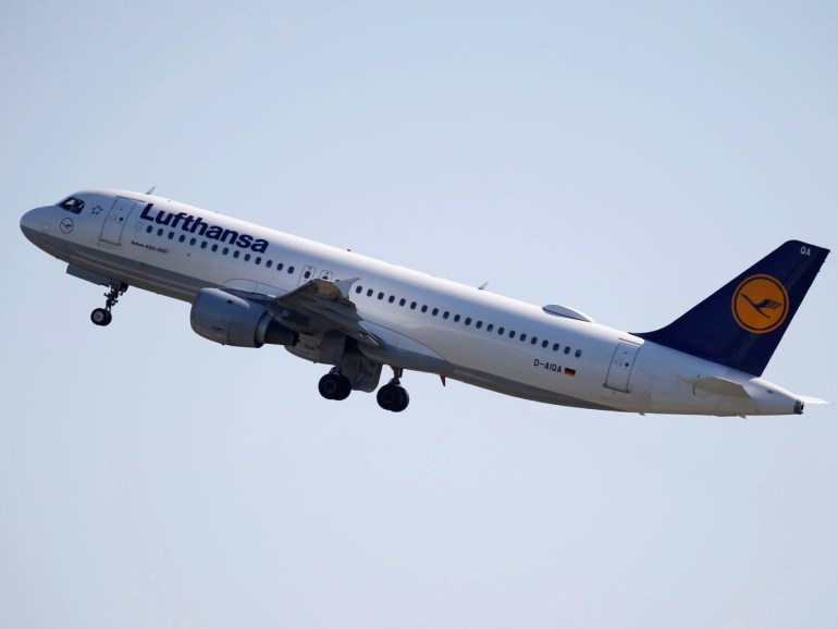 7ec5ceb8-bf7d-435a-bc64-56f4110368d2 A Lufthansa Airbus A320 takes off in Colomiers near Toulouse, France, July 19, 2018. REUTERS/Regis Duvignau