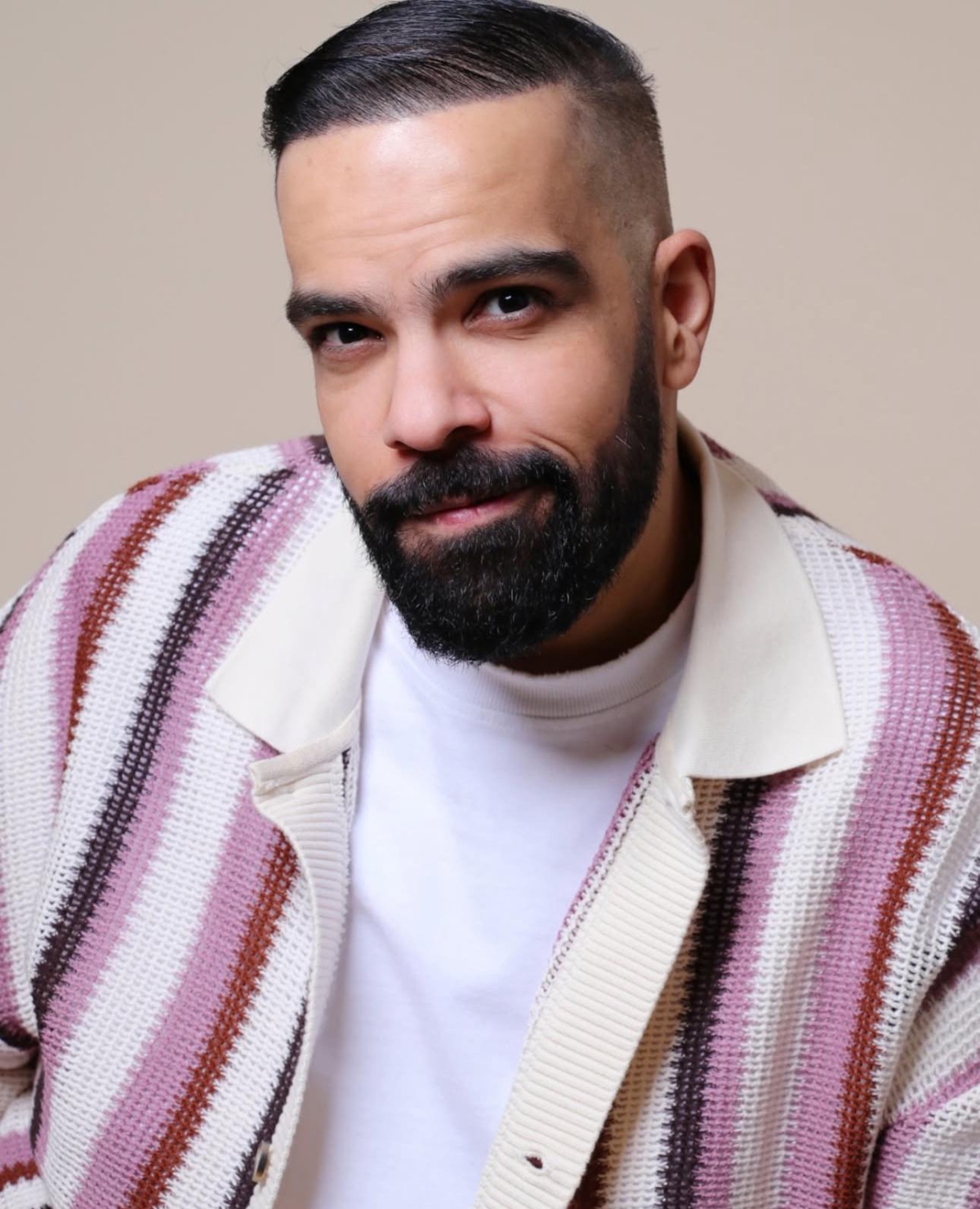 361907 الكاتب عثمان الشطي