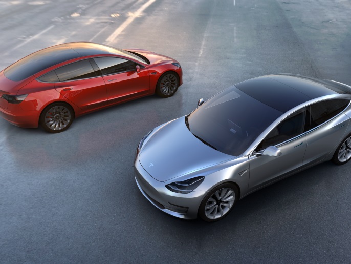 37babc59-6e9f-49f2-b4e1-33bd23f3463d ميدان - تسلا سيارة كهربائية قيادة ذاتية