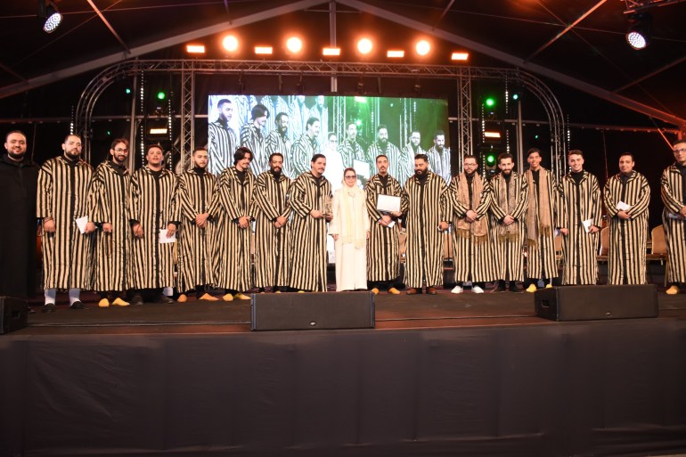 d8a7d984d8b5d988d8b1d8a9-5-1732550251 المجموعة الوطنية البودشيشية تحت إشراف الأستاذ معاد القادري البودشيشي رفقة سفيرة المغرب في الفاتيكان الدكتورة رجاء الناجي مكاوي