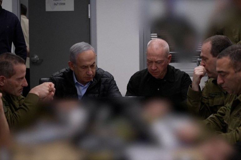 Netanyahu in the command center of the ministry of Defense during strikes on Iran