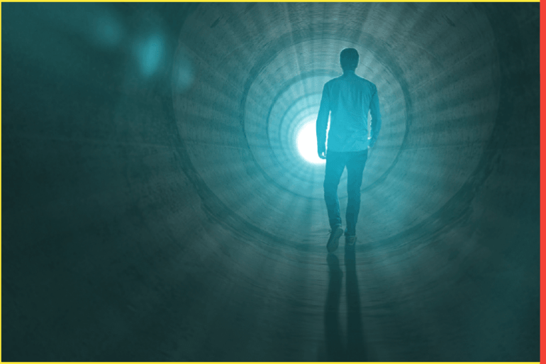 d8b9d8b1d8b6d98a-21-1684219029 يستعيد جزءًا من ذكريات حياته أثناء الاحتضار؛ وهو ما يعرف باسم «ظاهرة استدعاء الحياة».