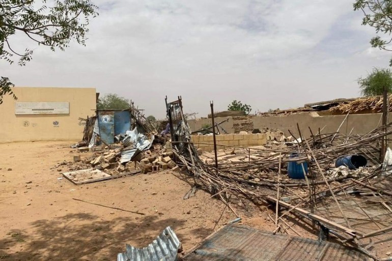 السودان// قصف مدفعي يسفر عن قتلى وأضرار بمرافق صحية بالفاشر//