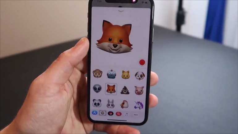 2e4180be-a11f-4093-85c8-e5a4a3944a8f العالم يحتفل باليوم العالمي للإيموجي