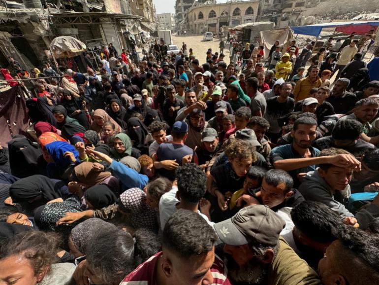 syria11-1733322870 الحصول على ربطة خبز في جنوب قطاع غزة مهمة شبه مستحيلة ومحفوفة بمخاطر جمة-رائد موسى-خان يونس-الجزيرة نت