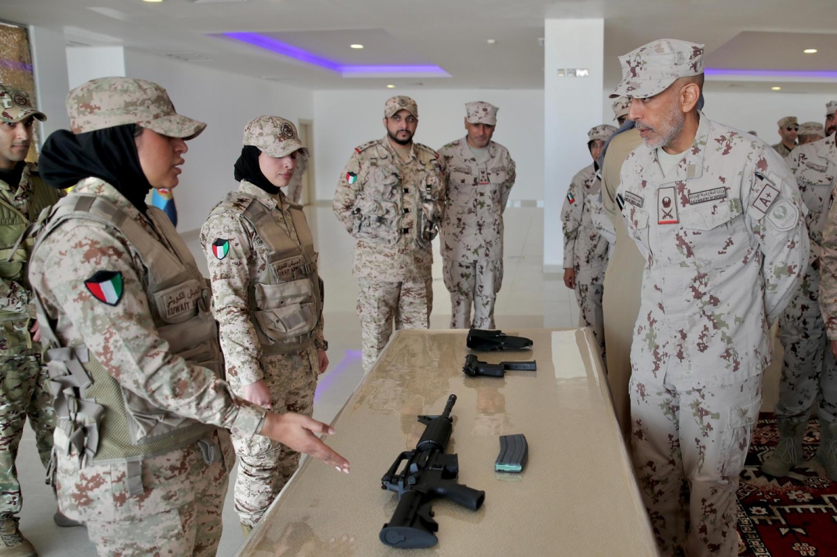 لأول مرة العنصر النسائي يشارك في التمارين العملياتية في الجيش الكويتي