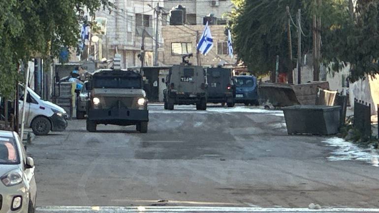 الجزيرة نت جنين فلسطين_ اعداد كبيرة من اليات الاحتلال خلال اقتحامها مدينة جنين خلال عملية السور الحديدي