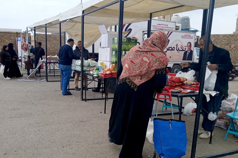 002-1739808985 من داخل أسواق اليوم الواحد بمدينة نصر (3)