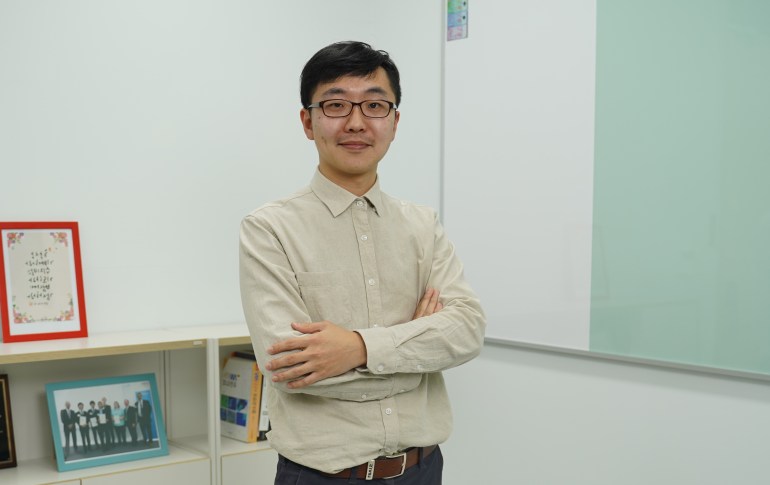 87687876-1740385188 هيبين سونغ خبر في اقتصاد التكنولوجيا بسول