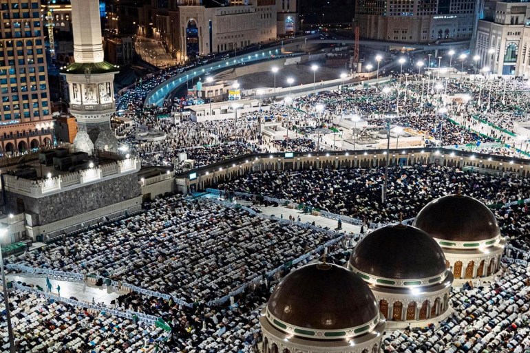 2udi-1743054491 General view of the Grand Mosque as muslims perform late night prayers on the month of Ramadan in the holy city of Mecca, Saudi Arabia, March 26, 2025. Saudi Press Agency/Handout via REUTERS THIS IMAGE واس HAS BEEN SUPPLIED BY A THIRD PARTY.