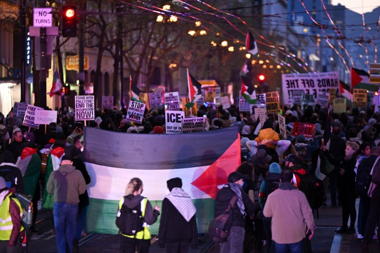 37384985-1742368639 Thousands protest Israel in San Francisco