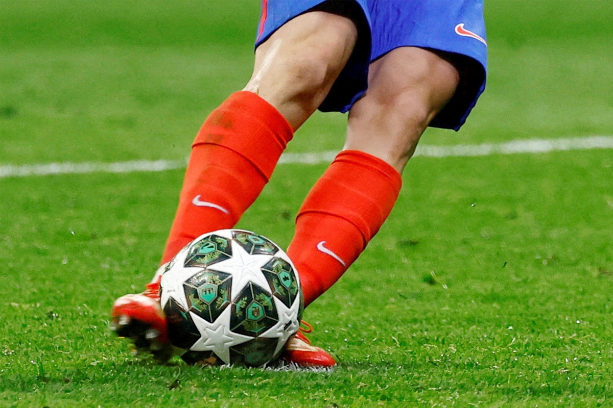 تسديدة الفاريز لركلة الترجيح المثيرة للجدل