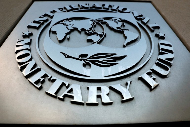 90808 FILE PHOTO: The International Monetary Fund (IMF) logo in Washington, United States, September 4, 2018. REUTERS/Yuri Gripas/File Photo