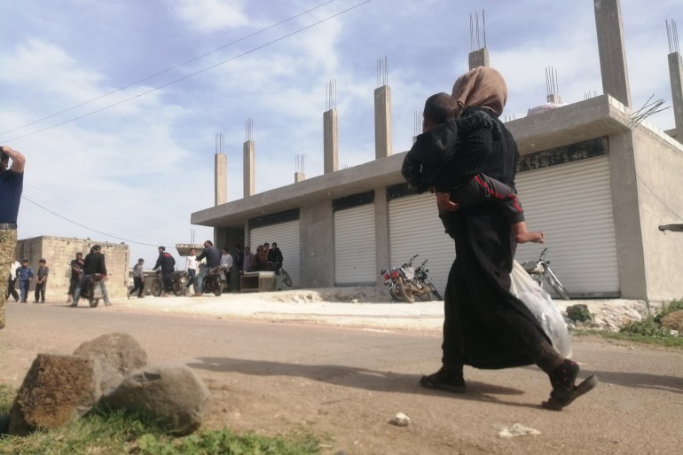 d8b5d988d8b1-1-1742908194 صور خاصة النزوح الأهالي من قرية كويا