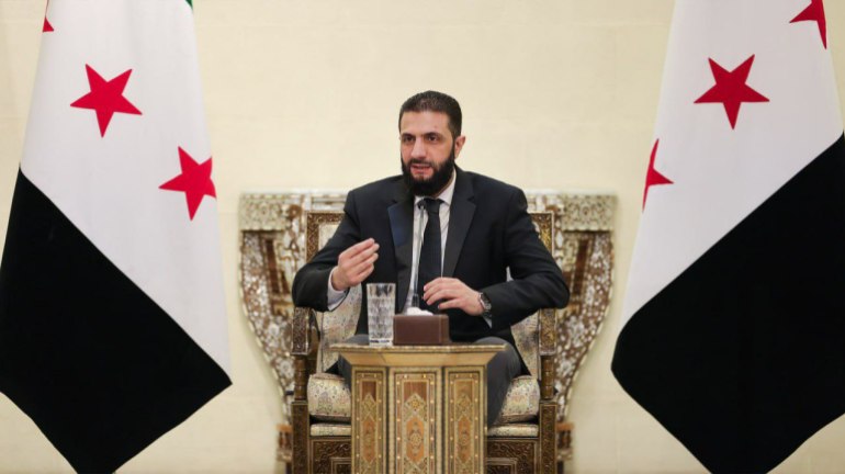 gjiu2svxmaazngz-1739338003 لقاء سيادة رئيس الجمهورية العربية السورية أحمد الشرع بوفدي هيئة التفاوض والائتلاف الوطني بقصر الشعب في العاصمة دمشق- المصدر:الوكالة العربية السورية للأنباء - سانا