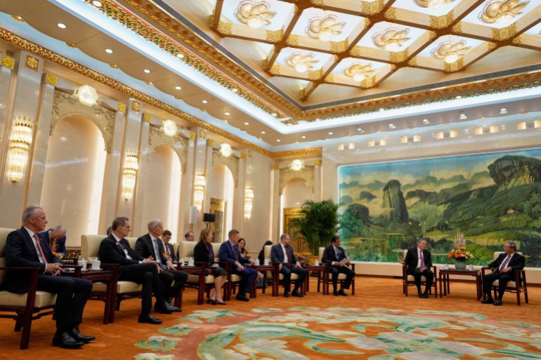 rc2vida6rfba-1742797793 U.S. Senator Steve Daines visits China