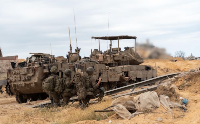 4-1745226312-2 قوات الاحتياط في "فرقة غزة" في منطقة شابورة وتل السلطان في رفح.الصور تصوير المتحدث باسم الجيش الإسرائيلي، عممها للاستعمال الحر لوسائل الإعلام)